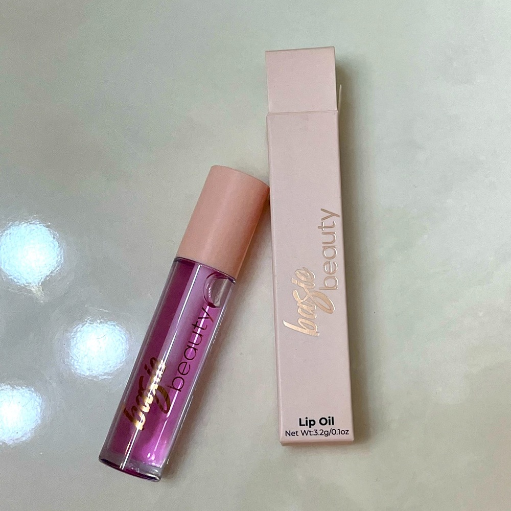 Basie Beauty lip oil